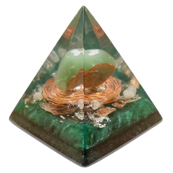 Orgonite Transmutador | Frequência De Saúde e Boa Sorte | Quartzo Verde