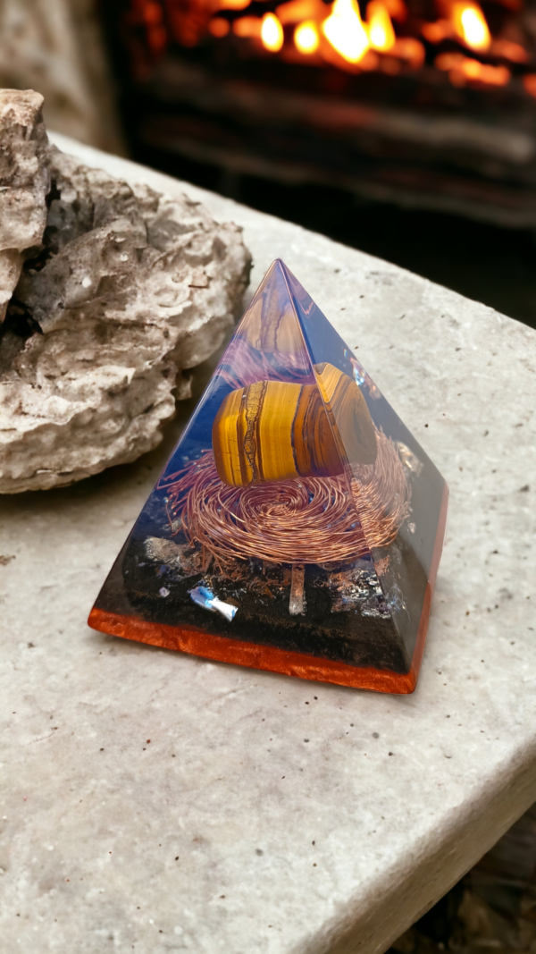 Orgonite Transmutador | Frequência De Força e Coragem | Olho De Tigre - Imagem 5