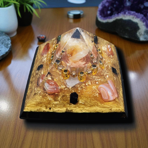 Orgonite Citrino Amarelo | Pirâmide Quéops | Prosperidade | Sucesso | Vitalidade - Imagem 7